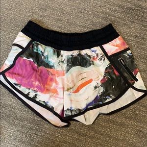 Lululemon Hotty Hot Shorts Size 4